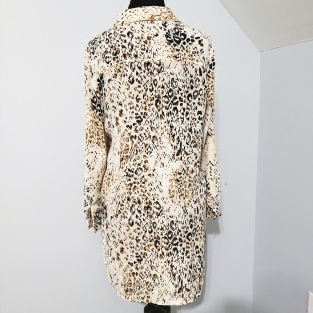 Spense Long Sleeve Button Front Collared Animal P… - image 4